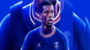 Opening cruyff court georginio wijnaldum in rotterdam. Bpvvb4menwfm4m