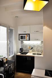 Epingle Par Ds Sur Petit Espace Cuisines De Maison Minuscules Cuisine Studio Cuisines Maison