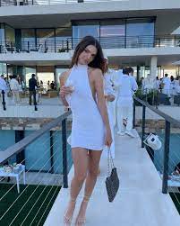 Emily ratajkowski 2014 si swimsuit body paint photos. Emily Ratajkowski Emrata Instagram Photos And Videos