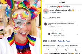 Jojo dancemoms jojosbizarreadventure memes jojosiwameme jojosiwamemes nickelodeon memeseverywhere memes_are_life cute. Jojo Siwa Responds To Homophobic Commenter After Coming Out