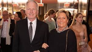 Susanne eisenmann (born 28 november 1964) is a german politician of the christian democratic union (cdu) who has been serving as state minister for culture. Susanne Eisenmann Privat Eisenhart So Lebt Und Arbeitet Die Kultusministerin Baden Wurttembergs News De