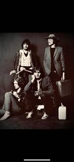 Vill bara presentera en suverän grupp…… Traffic😉