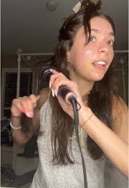 Gabrielle Lambert's Instagram, Twitter & Facebook