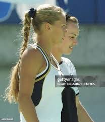 Julie Pullin's Instagram, Twitter & Facebook