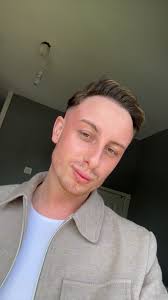 Extensions Professionals in Preston On The Hill, CHE, Gb