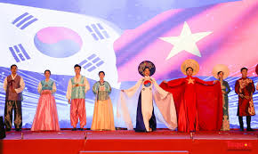 Exciting Vietnam - Korea Cultural Exchange Festival 2023 in Da Nang | Kinh nghiệm du lịch và mua sắm tại Đà Nẵng