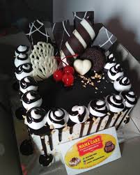 Gambar kue ultah frozen, kue ulang tahun anak perempuan, kue ulang tahun frozen. Pin Di Kue Ulang Tahun