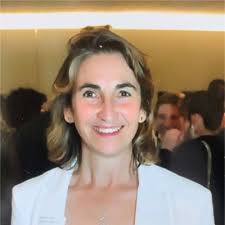 C'est le moment de profiter de vos vacances 🌴 et d'économiser sur votre  location de salle 💻 .