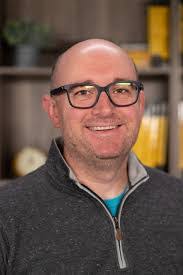 Eric Manthei's Instagram, Twitter & Facebook