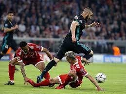 Jamie vardy hatte jahrelang eine schlechte angewohnheit und konsumierte regelmässig snus. Benzema Erwischt Darum Pumpen Sich Fussballer Mit Snus Voll