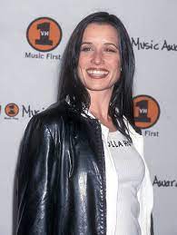 Actress Shawnee Smith Attends The First Annual My Vh1 Music Awards On November 30 2000 At The Shrine Auditorium In Los Angel Shawnee Smith Shawnee Amanda Young