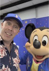 A Day of Fun at Disneyland: Mickey and Minnie Mouse