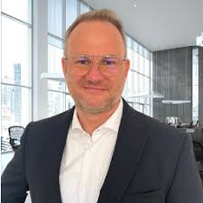 Mitarbeitende von NTT Global Data Centers EMEA GmbH