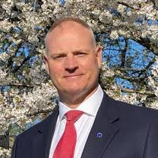 Justin Mcewen's Instagram, Twitter & Facebook