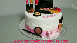 Let us make new fashion cakes in world contests and show the world how good you are at cooking cakes and makeover them into makeup kits and cosmetic bags. How To Make Makeup Kit Cake Saubhaya Makeup