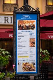 San marzano tomatoes, fresh garlic, oregano, basil, e.v.o. Via Napoli Review Disney Tourist Blog