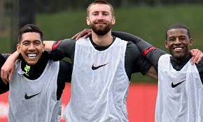 Liverpool are thought to be lining up a move for jadon sancho if mohamed salah decides to leave liverpool will take on manchester united in their next premier league game this weekend and the. Ltsvablkb13vam