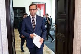 Wiceminister sprawiedliwości marcin warchoł przekonuje w mediach społecznościowych, że amantadyna wyleczyła całą jego rodzinę z. Zarobki Prawnikow W Ministerstwie Sprawiedliwosci Aktualne Wydarzenia Z Kraju I Zagranicy Wyborcza Pl