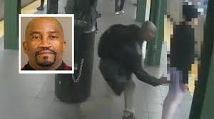 Trying to explain aspects of japanese socioculture to people with little previous knowledge is kind of tricky. Convicted Sex Offender Arrested In Groping Of Woman On Subway Platform In Union Square Abc7 New York