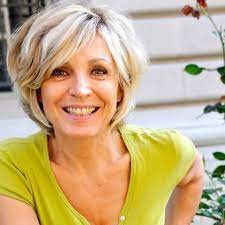 Browse 180 évelyne dhéliat stock photos and images available, or start a new search to explore more stock photos and images. Evelyne Dheliat Le Bonheur Retrouve Gala
