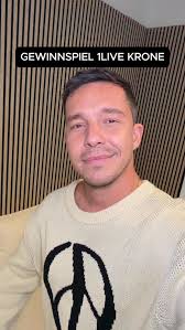 Noch 23x voten, dann ist 1Live Krone! Wenn du ab heute täglich für mich als  bester Pop Act votest und mir als Beweis einen Screenshot mit allen  Bestätigungsmails als Instagram Nachricht schickst, ...