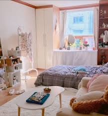Easy bedroom projects & diy ideas for your room. 6 Creative Tips On How To Make A Small Bedroom Look Larger Dream Bedrooms Bedroom Ideas Pinterest Small Bedroom Aesthetic Bedroom