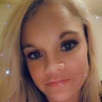 Laurie Kiser's Instagram, Twitter & Facebook