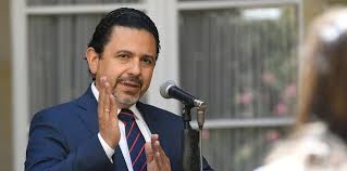 Por convertirse en un obstáculo sistemático para la implementación del acuerdo final, el senador iván cepeda pidió la renuncia de miguel ceballos, alto comisionado de paz. Alto Comisionado De Paz Miguel Ceballos Deja Su Cargo Esta Semana
