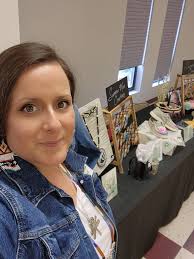 My name is Summer. I am an Umoⁿhoⁿ beadwork artist. I've lived in Columbus  for the last 40 years. I am usually at the Farmer's market downtown  Columbus