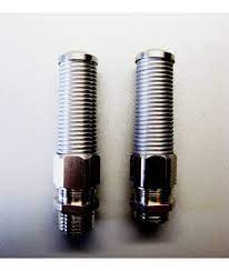 Suggest as a translation of knickschutz. Kabeldurchfuhrung Mit Knickschutz Metall Deepstop Gmbh