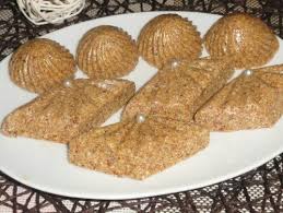 Rfis Tounes Aux Dattes Semoule Et Halwa El Turc Gateau Algerien Sans Cuisson Algerian Recipes Algerian Cuisine Food