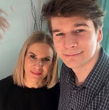 ON JEST JEGO PEŁNOPRAWNYM OJCEM". Marta Nawrocka wskazała ojca jej syna Daniela.  Link w komentarzu ⤵️