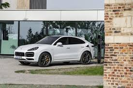 Un Cayenne Hybride Rechargeable Plus Puissant Que Maintes Supervoitures Cayenne Turbo Moteur Electrique Cayenne