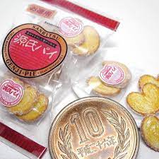 ミニチュア みんな大好き 三立製菓源氏パイ 樹脂粘土で制作 お菓子の作り方は ブティック社 様から発行の 樹脂粘土で作るあの有名お菓子のレシピ に掲載してあります 袋の作り方は載せていません 樹脂粘土で作るあの有名お菓子のレシピ 掲載作品の販売