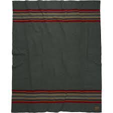 Rugged and warm, this blanket provides outstanding service that will provide years of warmth and comfort. Pendleton Blankets Www Macj Com Br