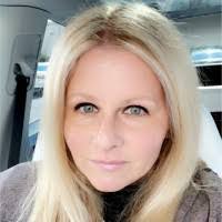 Sarah Nguyen's Instagram, Twitter & Facebook