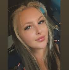 Throwback! 💖🍒 Shirley Temple Mocktail! 💖🍒 Who grew up loving this yummy  refresher?! Get the Recipe in the Comments: ⭐