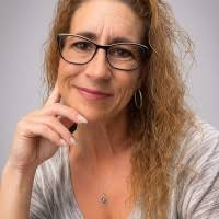 400+ perfiles de «Conner»