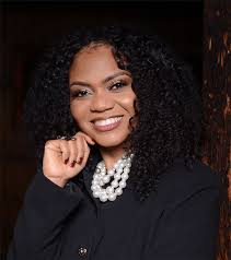 Thomas named counselor association Advocate of the Year