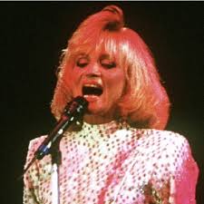 Country Music artist Reba McEntire also achieved great success with her  various TV show acting roles!! #RebaMcEntire #rebatvshow