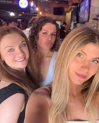 Bailey Bowles (🥣s) (@baileybowles) • Instagram photos and videos