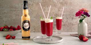 Wilde Hilde Drinks Cocktails Und Longdrinks Mit Eierlikor Rezept Longdrinks Fruchtige Drinks Cocktails