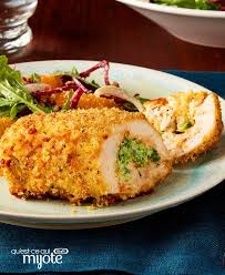 Poulet Farci Au Cheddar Et Au Brocoli Recette Broccoli Cheddar Chicken Chicken Main Dishes Chicken Recipes