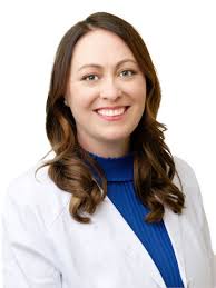 Lisa Becht's Instagram, Twitter & Facebook