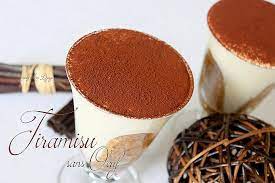 Un délicieux tiramisu sans oeufs bien plus légèr que la recette classique, la base est simple des boudoirs, du mascarpone et de la crème fouettée, après. Tiramisu Sans Oeuf Facile