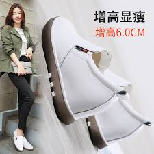 A white shark (carcharodon carcharias) in gansbaai, south africa (photo: Internamente Aumentado 6cm Pequenos Sapatos Brancos Outono Inverno 2021 Estilo Quente Mocassins Cunha Calcanhar All Match Couro Sapatos De Viagem Sap Vulcaniz Fem Aliexpress