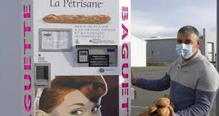 Mouchamps Un Distributeur De Pain Sur Le Parking De Sofa La Roche Sur Yon Maville Com