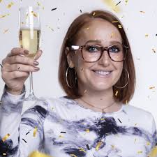 Get ready with MARJORIE! 😍