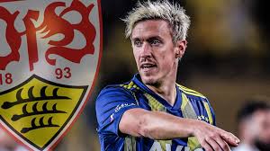 Max kruse's proposal went around the world when model vanessa mariposa claimed he was having an affair with her. Es War Ein Sozialer Prank Max Kruse Erklart Besuch Beim Vfb Stuttgart Sportbuzzer De