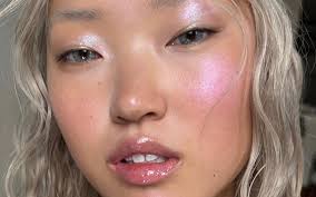 Illuminante: la pearl skin è il nuovo trend